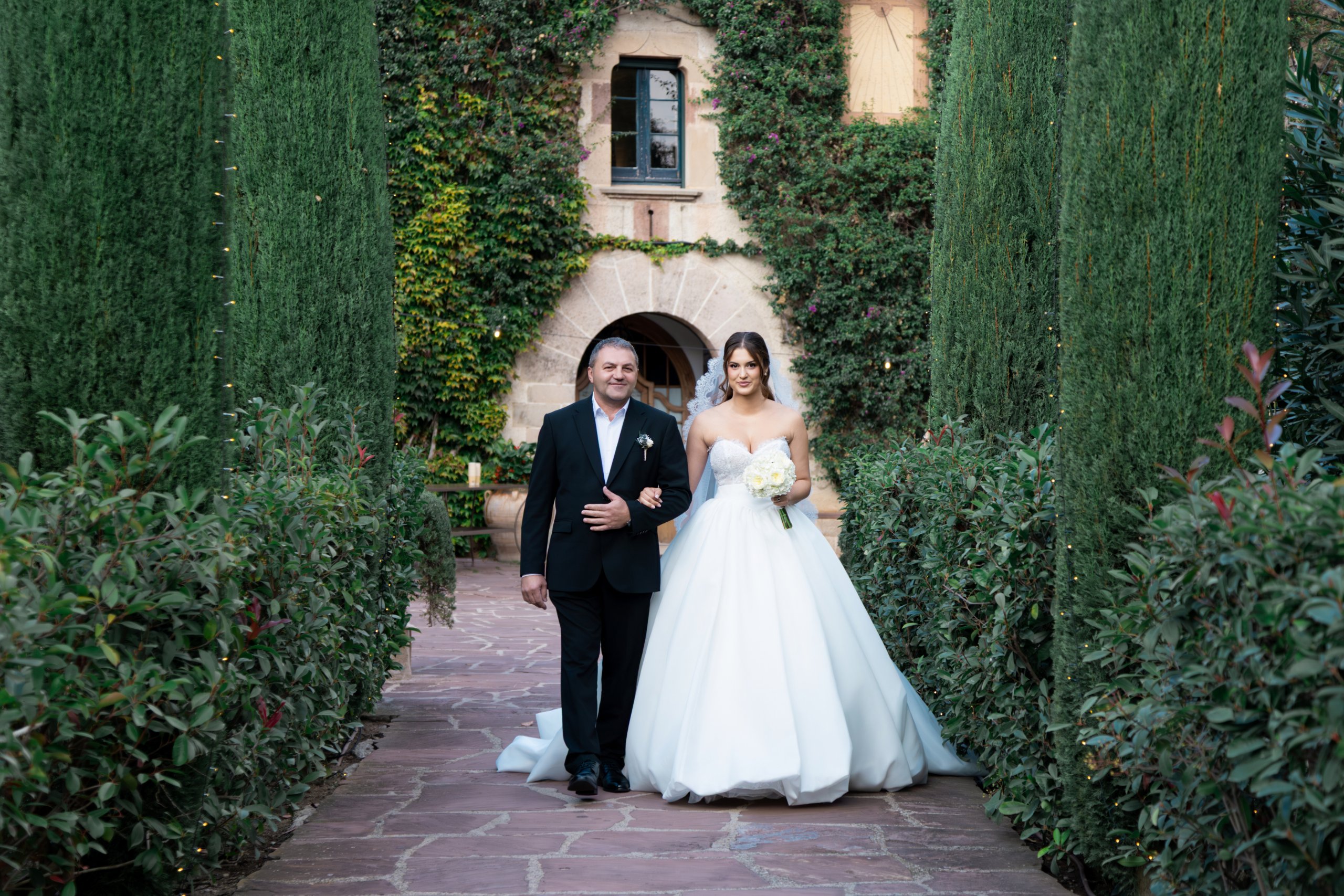 Hochzeit in Barcelona & Katalonien (Can Ribas), Oktober 2025 – Foto 8 von 45, fotografiert von Asia V.