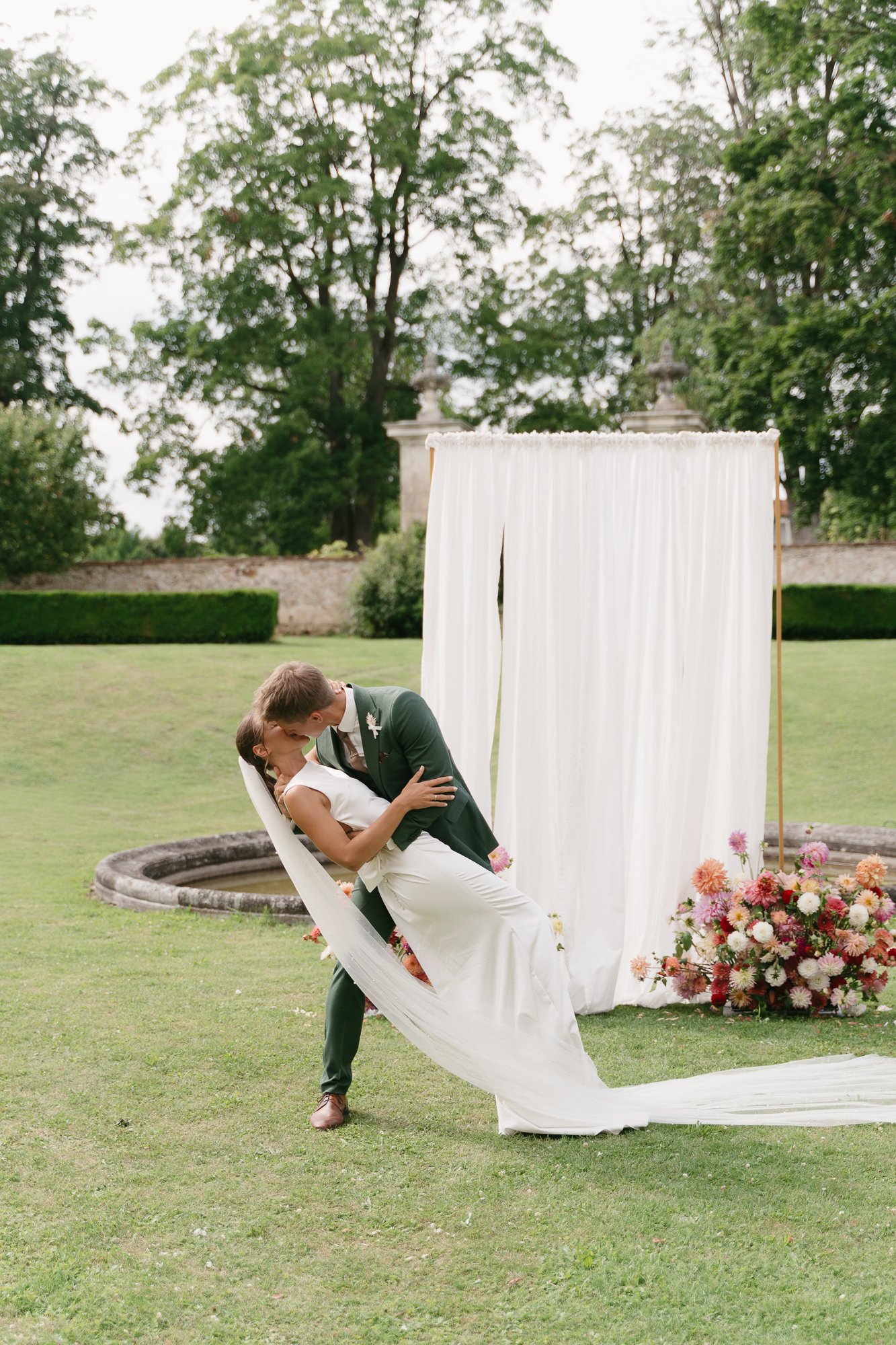 Casamento em Schloss Walpersdorf, julho de 2025 — fotografia 12 de 28, por Dani H.