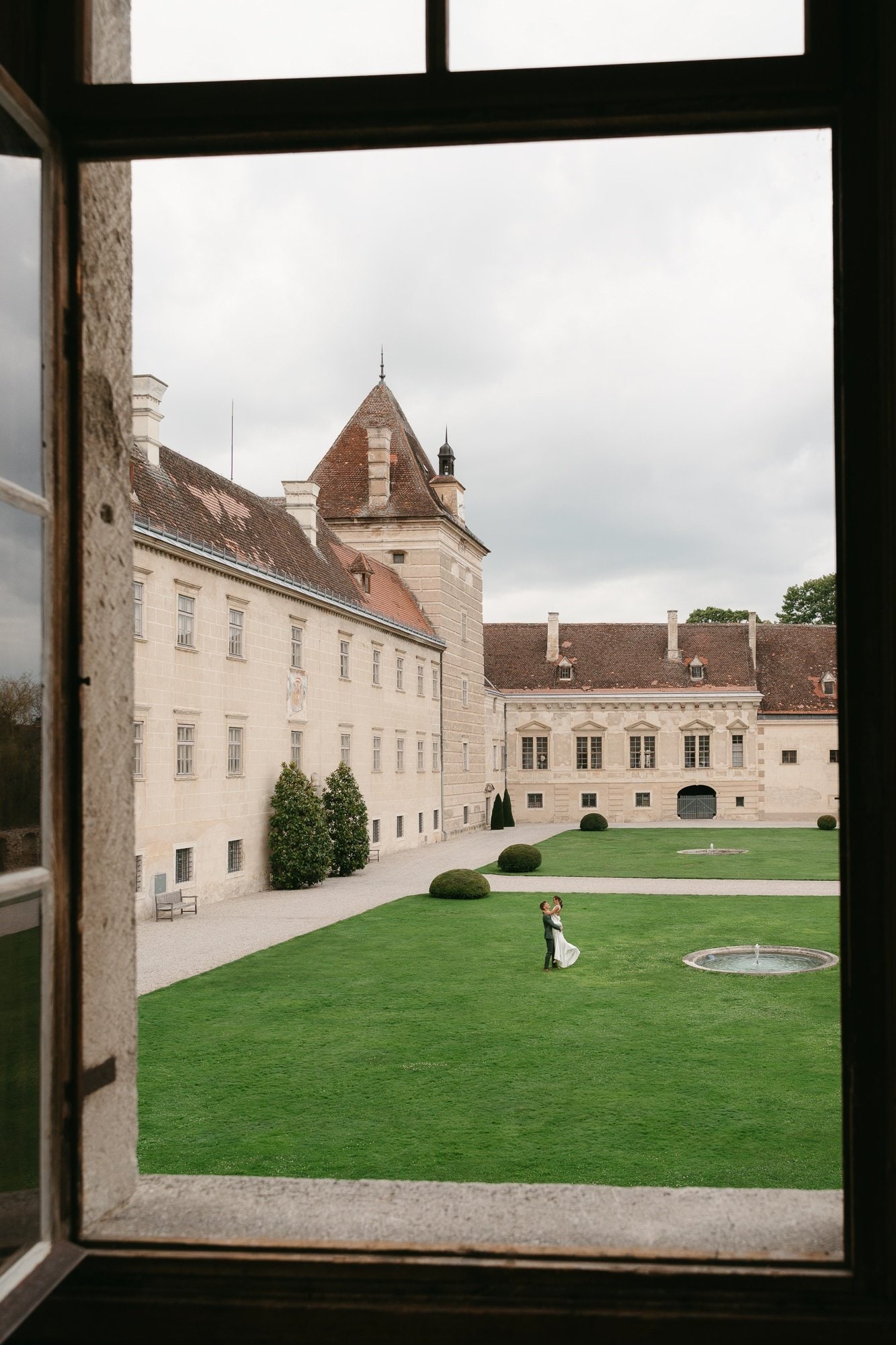 Wedding in Schloss Walpersdorf, July 2025 — photo 2 of 28 by Dani H.