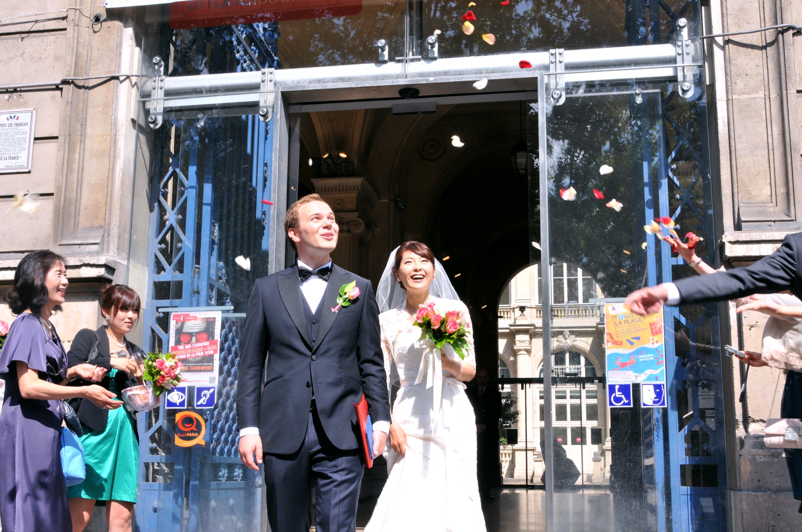 Wedding in Paris (Il de France), July — photo 7 of 20 by Michi N.