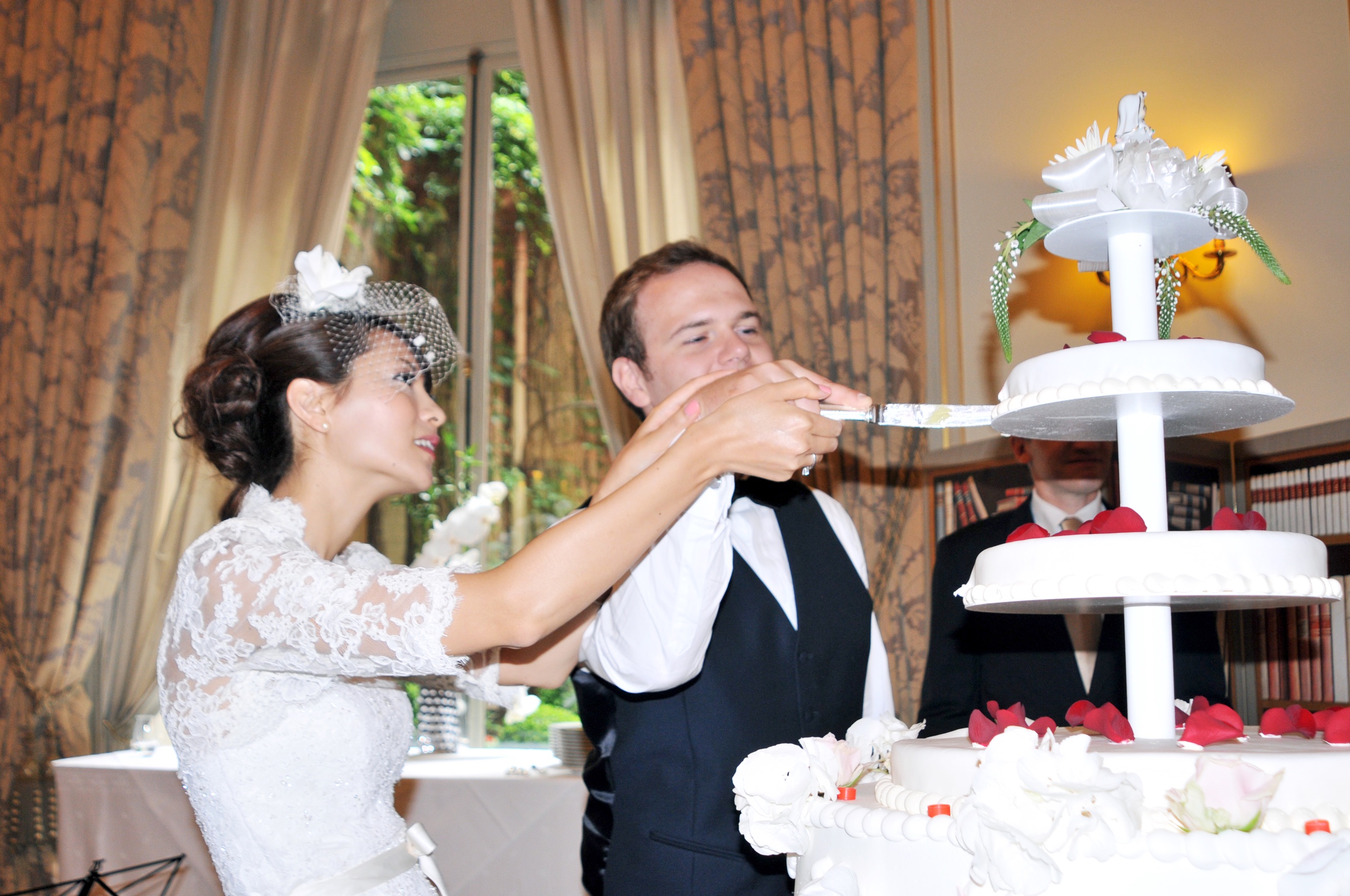 Wedding in Paris (Il de France), July — photo 19 of 20 by Michi N.