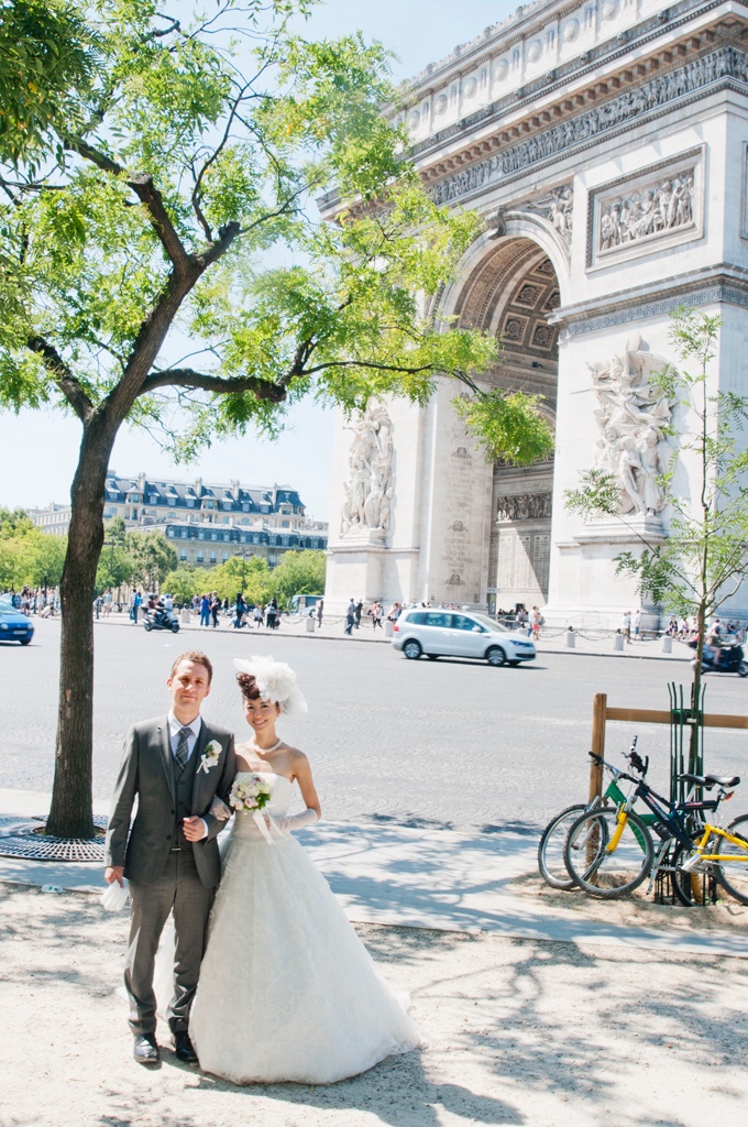 Intimate wedding in Paris (IL de France), August 2020 — photo 10 of 20 by Michi N.