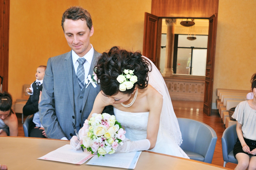 Intimate wedding in Paris (IL de France), August 2020 — photo 8 of 20 by Michi N.