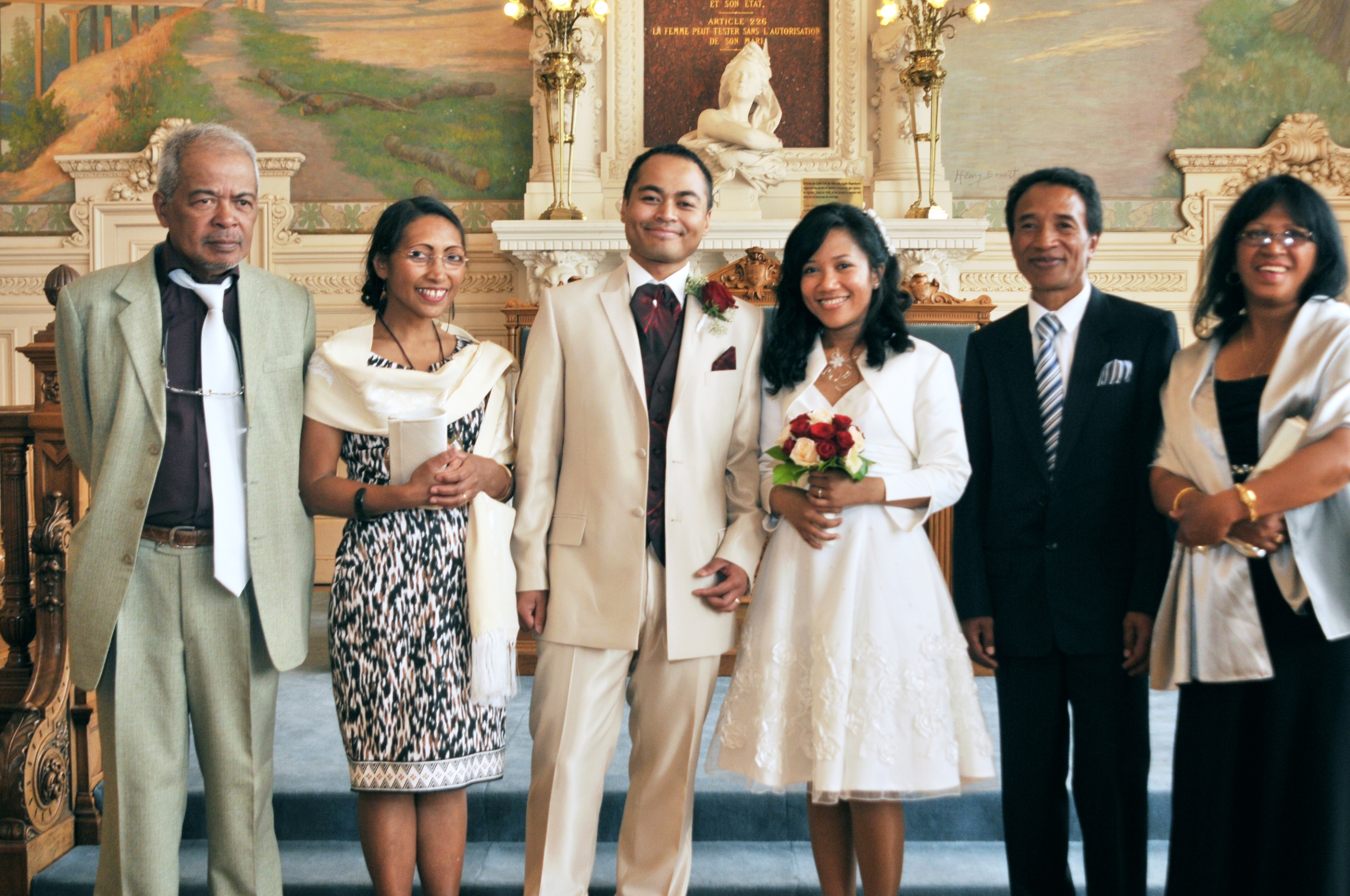 Intimate wedding in Paris (Il de France), July — photo 5 of 20 by Michi N.
