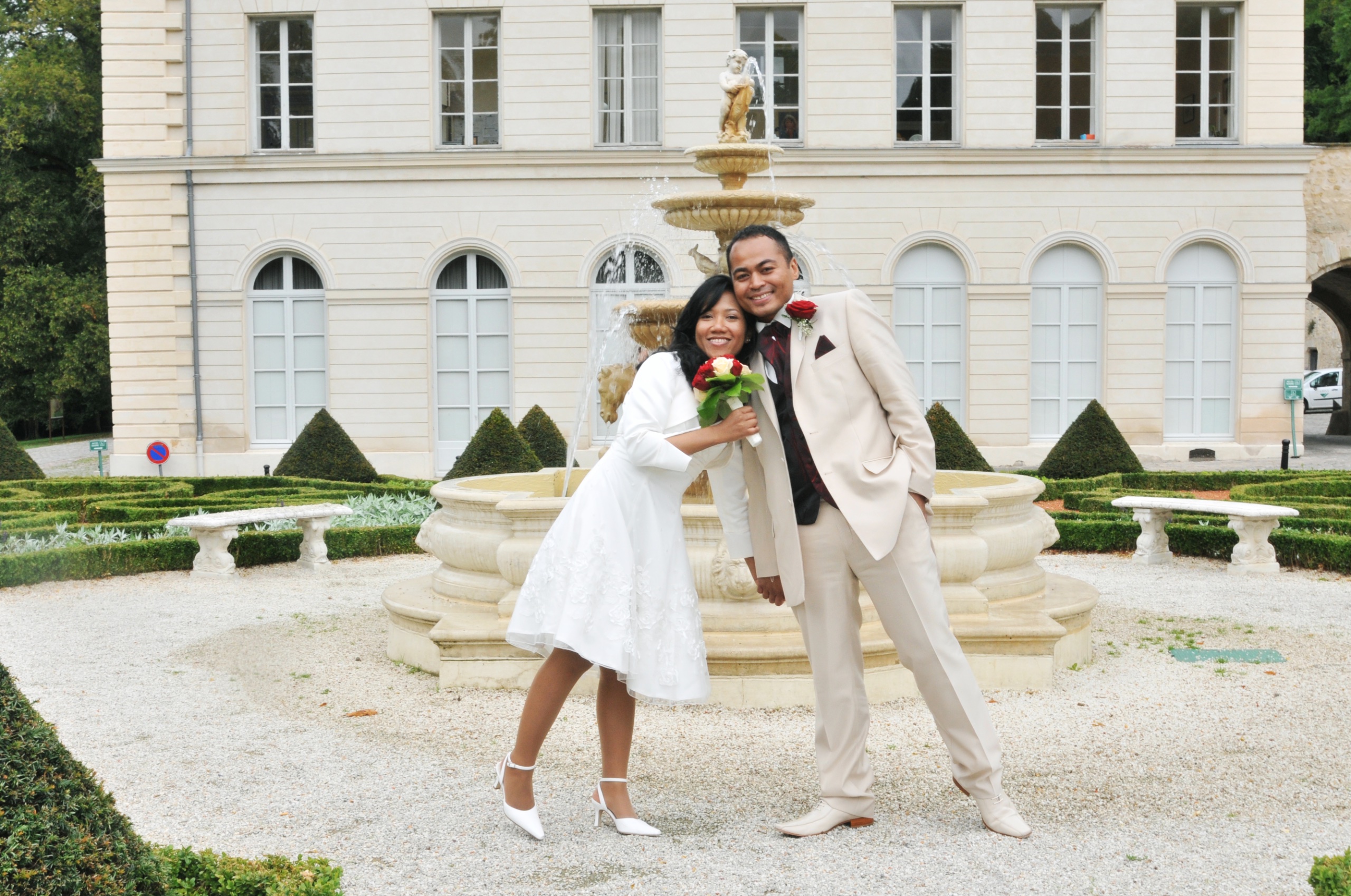 Intimate wedding in Paris (Il de France), July — photo 10 of 20 by Michi N.