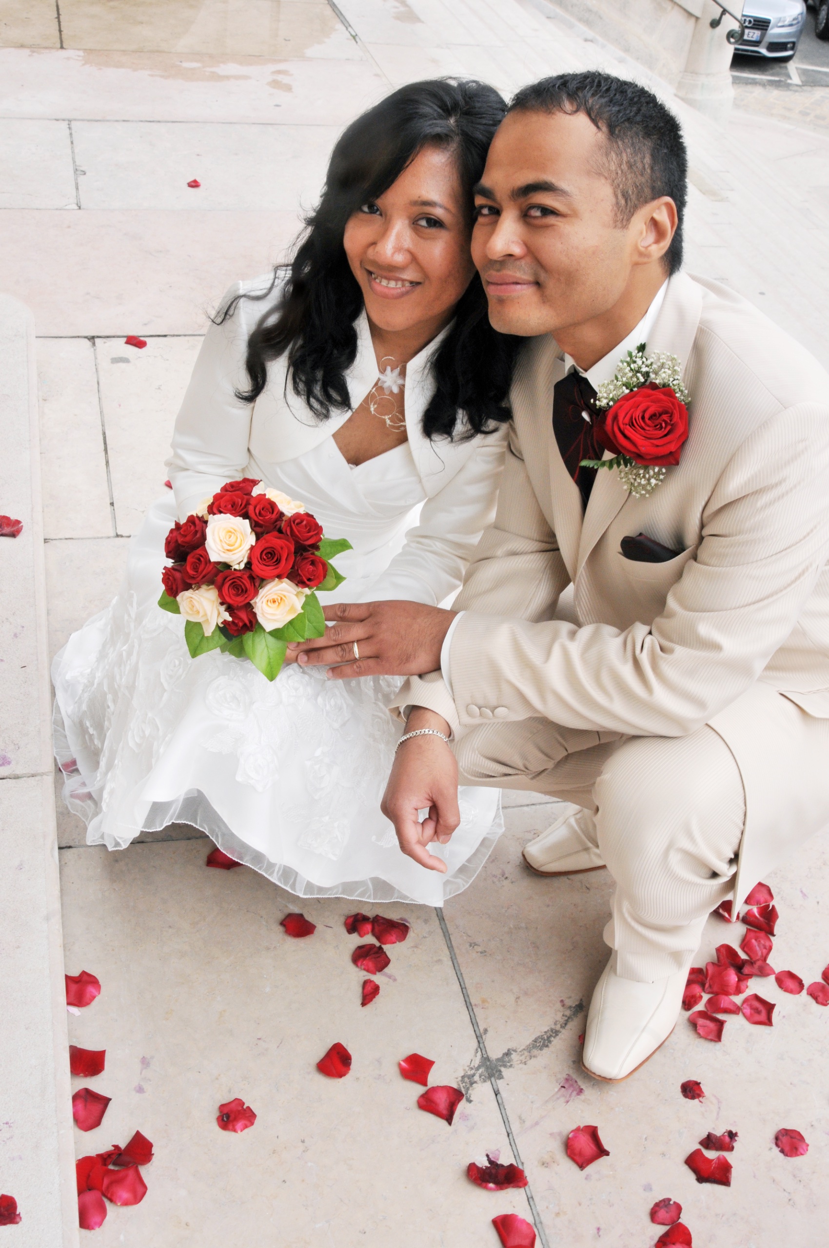 Intimate wedding in Paris (Il de France), July — photo 9 of 20 by Michi N.