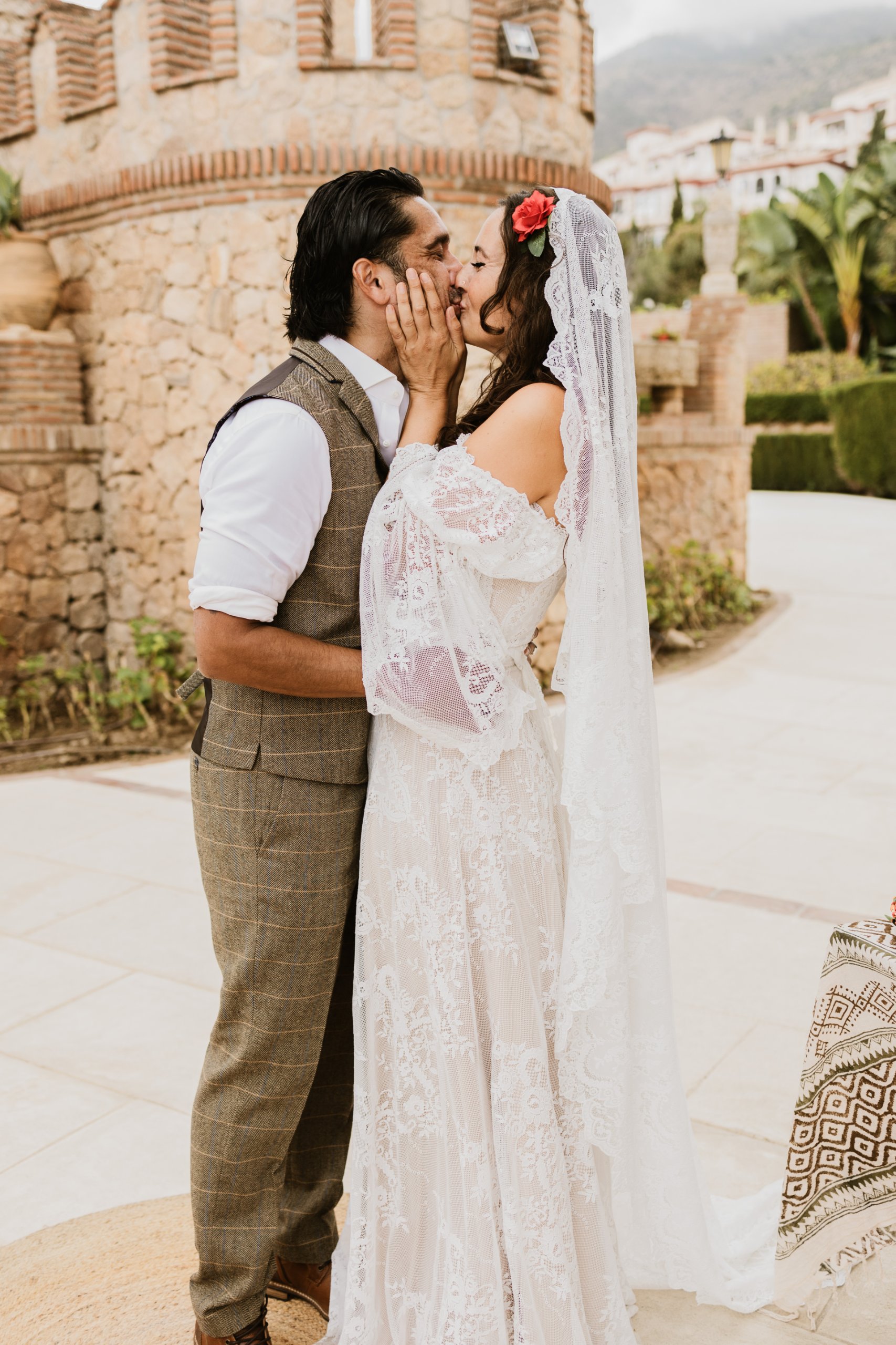 Elopement in Andalusia (Benalmadena), April 2024 — photo 18 of 41 by Álvaro G.