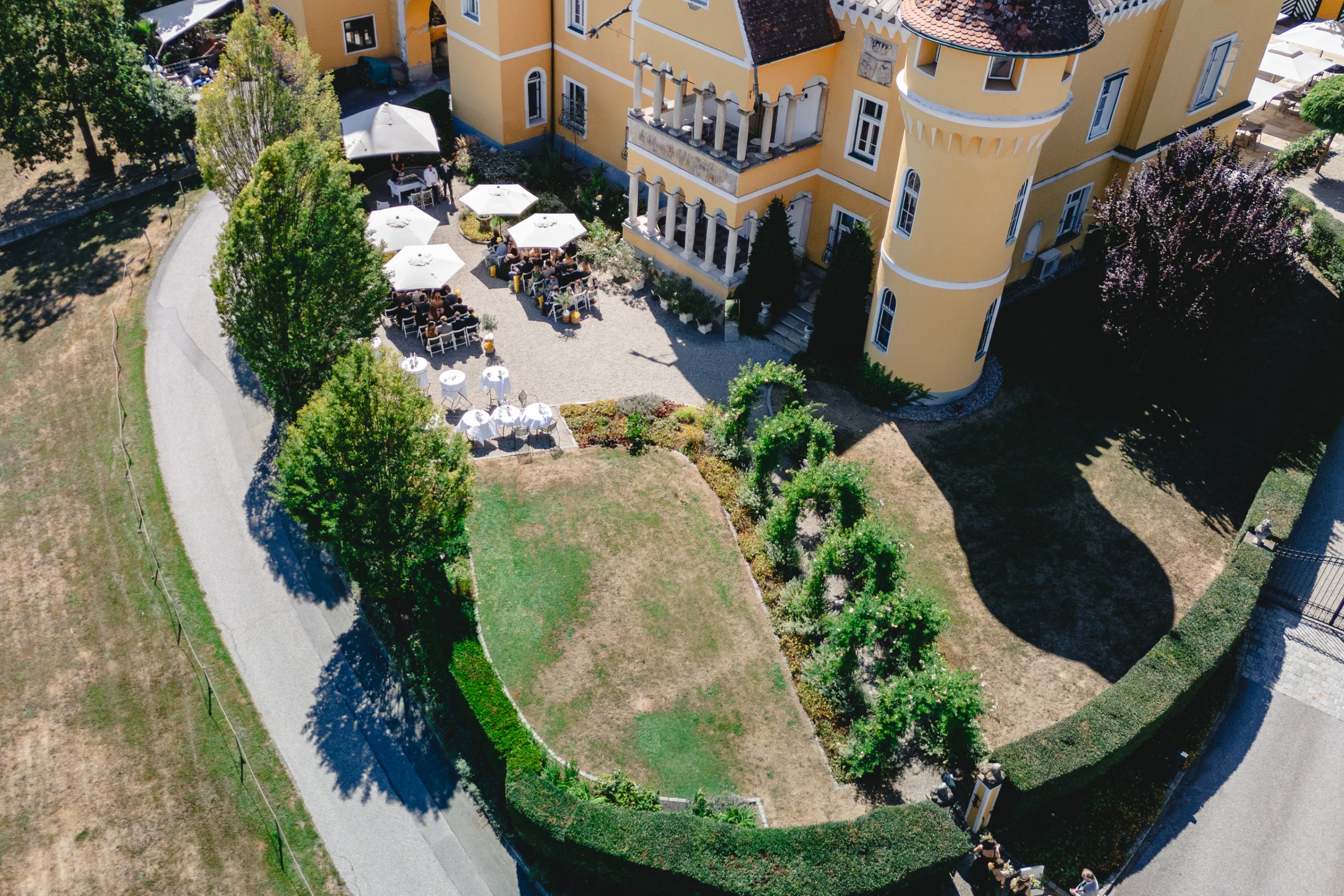 Matrimonio a Vienna (Schloss Georgi), agosto — foto 39 di 49, scattata da Ian P.