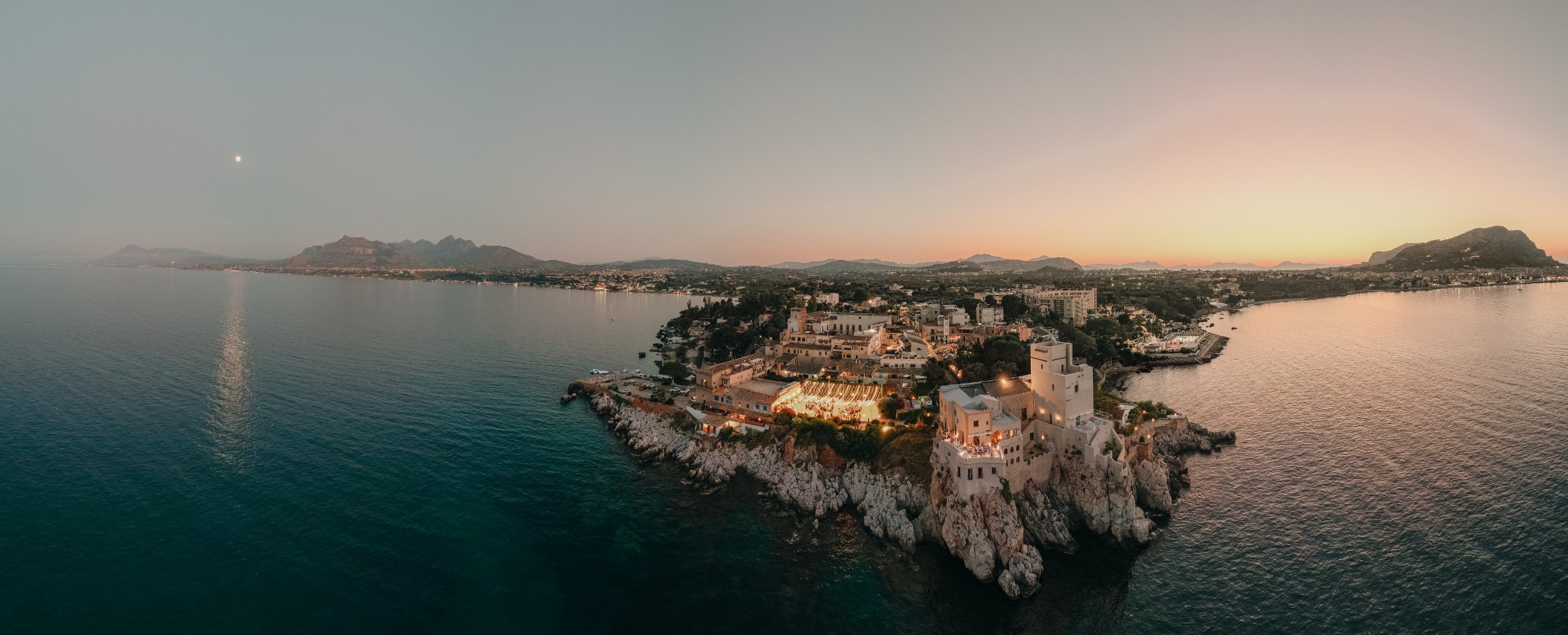 Boda en Sicilia (Castello di Solanto, Palermo), junio de 2026 — foto de Alessandro M.
