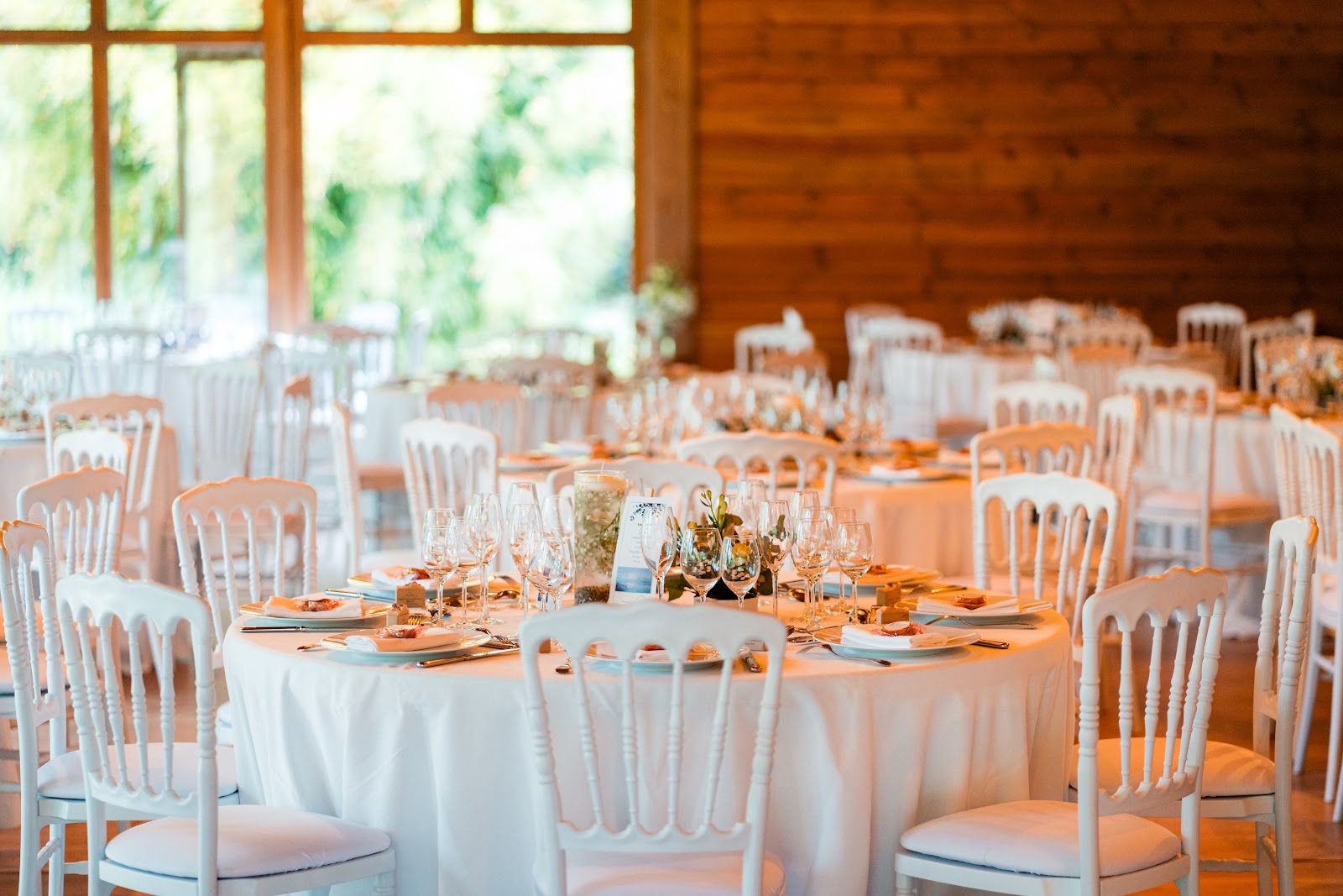 From Antoine Pradeau’s wedding, photographed by Alexandre